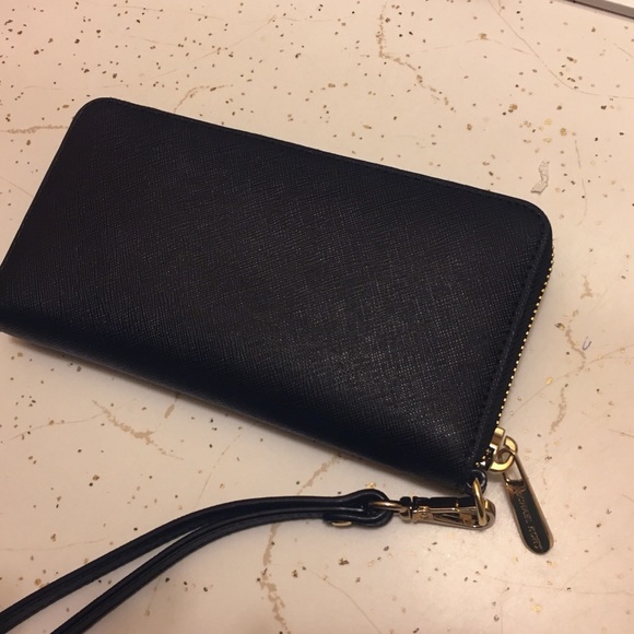 SOLD - Picture 3 of 4